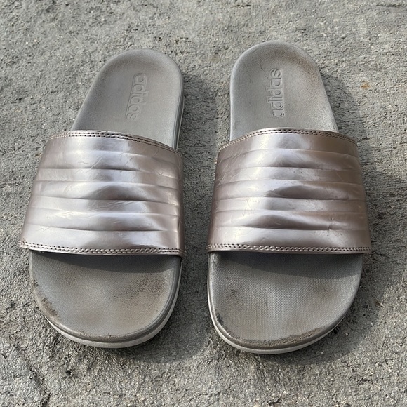 ADIDAS sandals size 8 - Picture 4 of 5